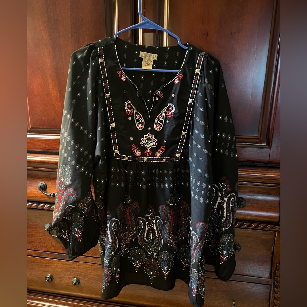 Women’s Blouse